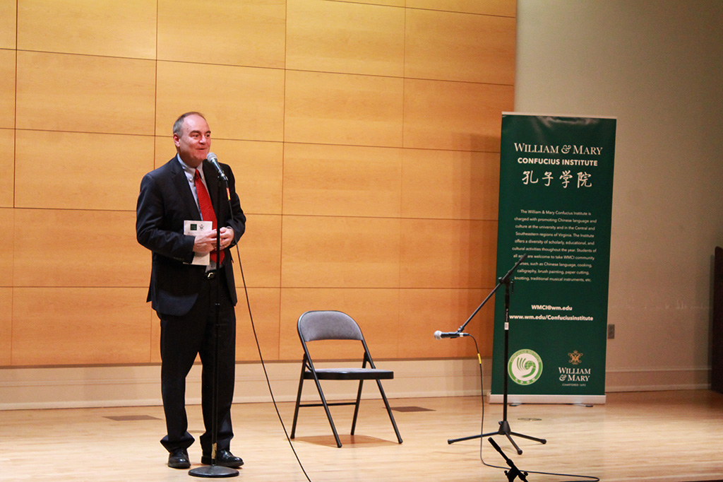 国际事务副教务长斯蒂芬汉森开幕致辞 国际事务副教务长斯蒂芬汉森开幕致辞