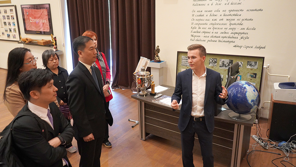 02 参观莫斯科国际关系学院校史博物馆 02 参观莫斯科国际关系学院校史博物馆