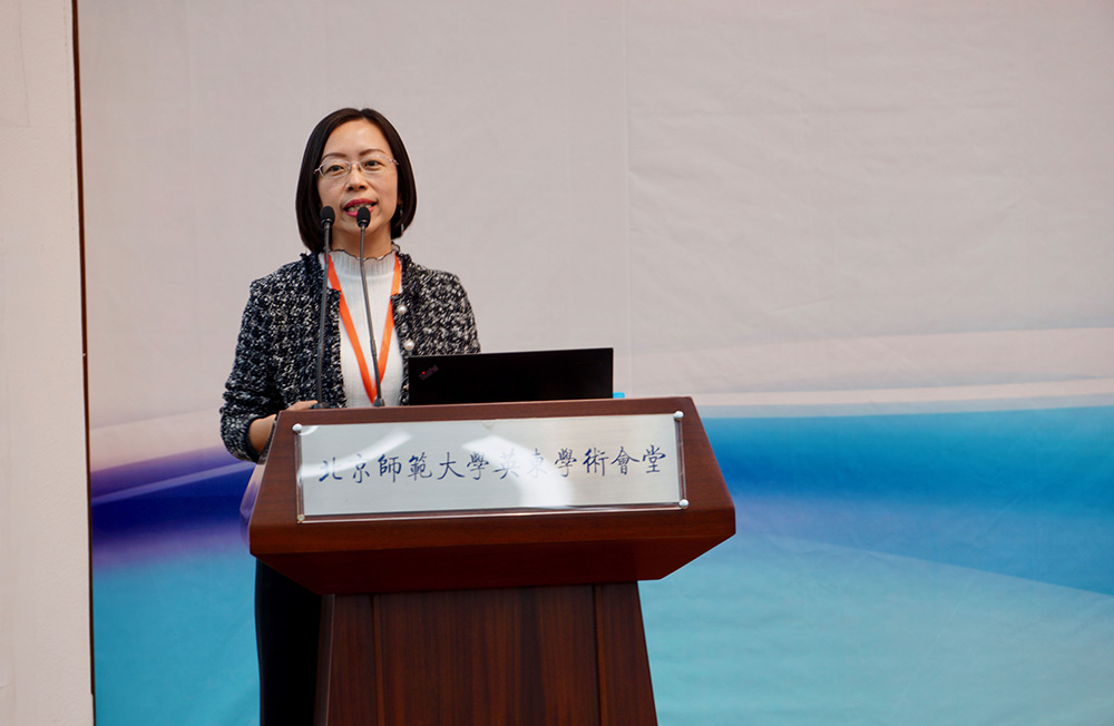 图5-于晖教授发言 图5-于晖教授发言